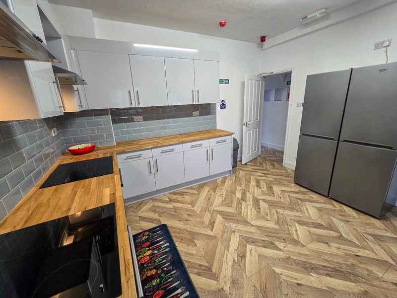 Sherwin Grove, 5-Bed Ensuite Student Home NG7 2EZ - Thumbnail 28